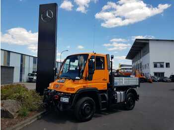 Dropside/ Flatbed truck Unimog Mercedes-Benz U300 4x4: picture 1