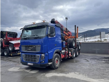 VOLVO FH16 700 6×4 - Timber truck, Crane truck: picture 1