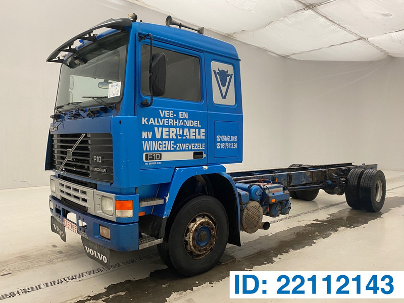 Volvo F10.320 - Cab chassis truck: picture 1