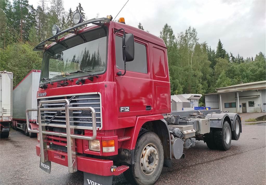 Volvo F12 6x2 vaijerilaite  - Cable system truck: picture 1