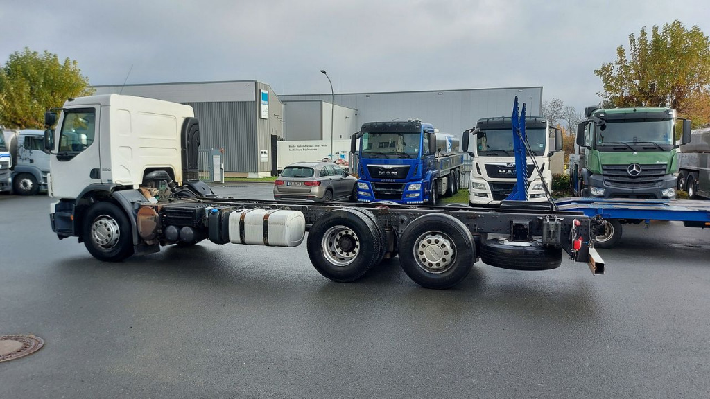 Volvo FE 320  (Nr. 4979) - Cab chassis truck: picture 4