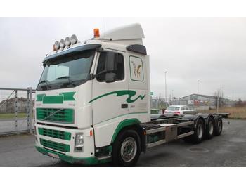 Cab chassis truck Volvo FH12 460 8X4: picture 1