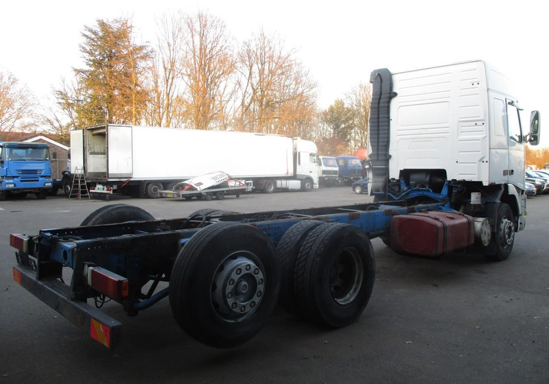 Volvo FH 12.420 , Manual , Euro 2 , 6x2 , Airco - Cab chassis truck: picture 3