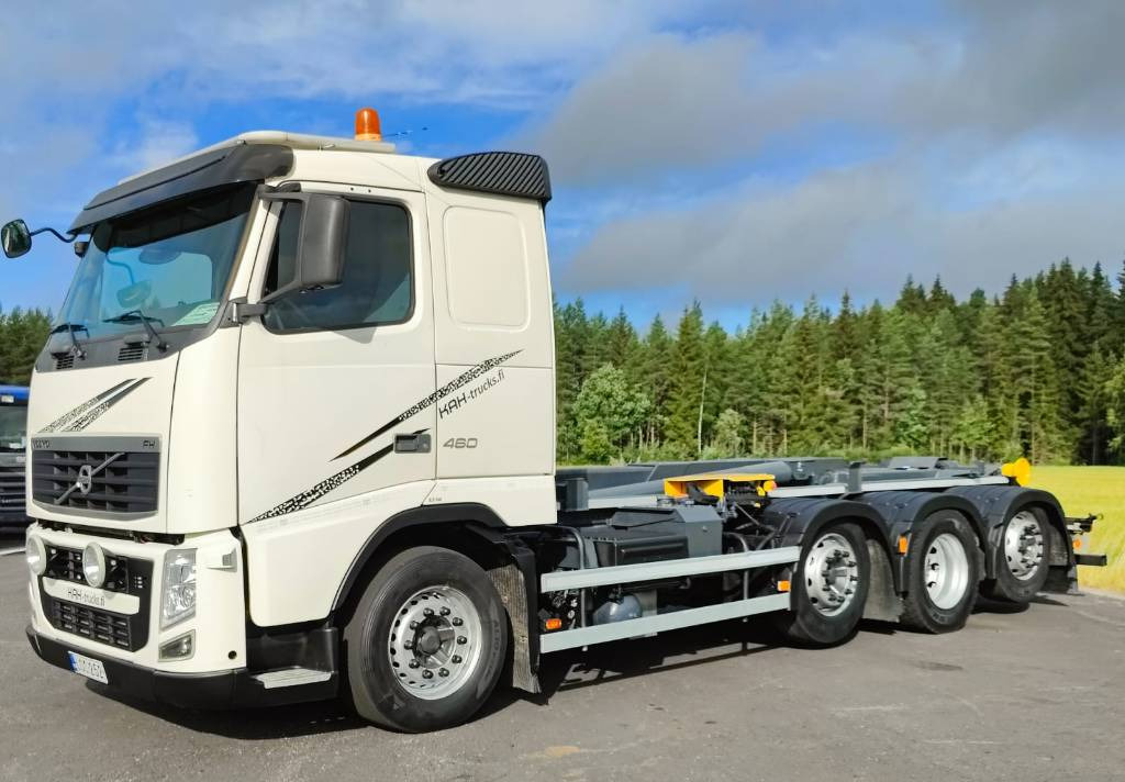 Volvo FH-13 8x2 4900  - Hook lift truck: picture 3