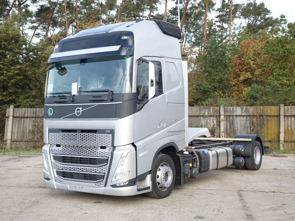 Volvo FH 13 XL 460 TC  Neue Kassbohrer, Rolfo  - Cab chassis truck: picture 1