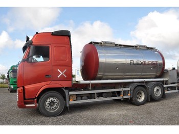 Tank truck Volvo FH-440 6*2: picture 1