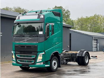 Volvo FH 500 4x2 Euro 6,ACC Fahrgestell  - Cab chassis truck: picture 1