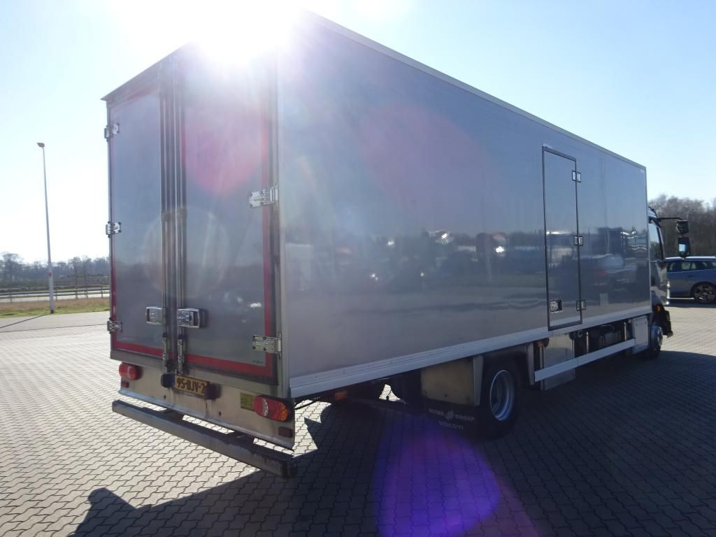 Volvo FL 210 4X2 Thermo King koeler + LDWS  - Refrigerator truck: picture 3