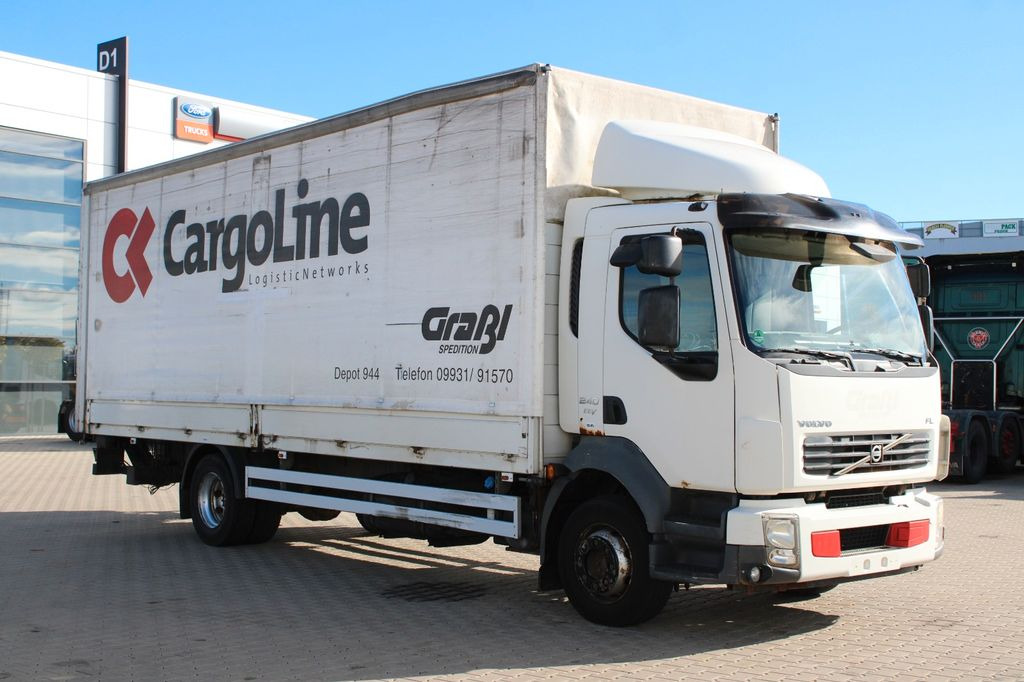 Volvo FL 240, HYDRAULIC LIFT,SIDE WALLS  - Curtainsider truck: picture 2