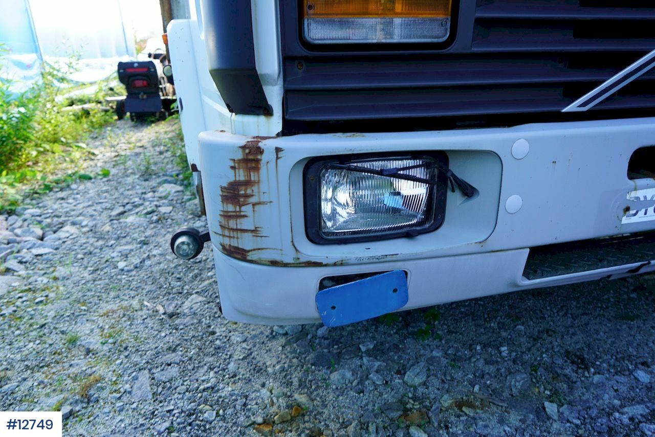 Dropside/ Flatbed truck Volvo FL 614: picture 38