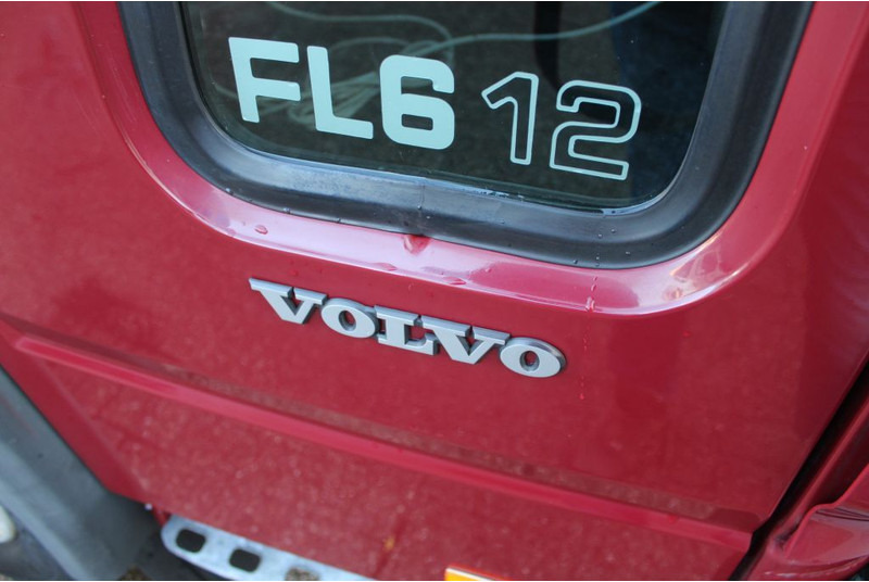 Volvo FL 6 .210 + euro 2 + 12T manual + workshop interieur - Box truck: picture 5