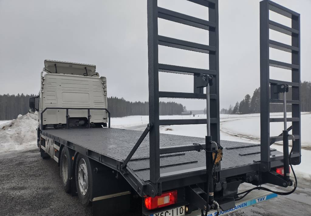 Volvo FM13 6x2 UUSI koneenkuljetuslava, vetovarustus  - Dropside/ Flatbed truck: picture 4