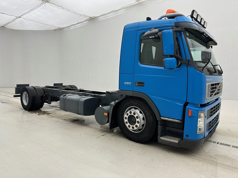 Volvo FM9.260 - Cab chassis truck: picture 3