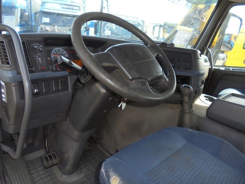 Volvo FM 12.260 + Manual + HMF 910K2 CRANE - Crane truck: picture 5