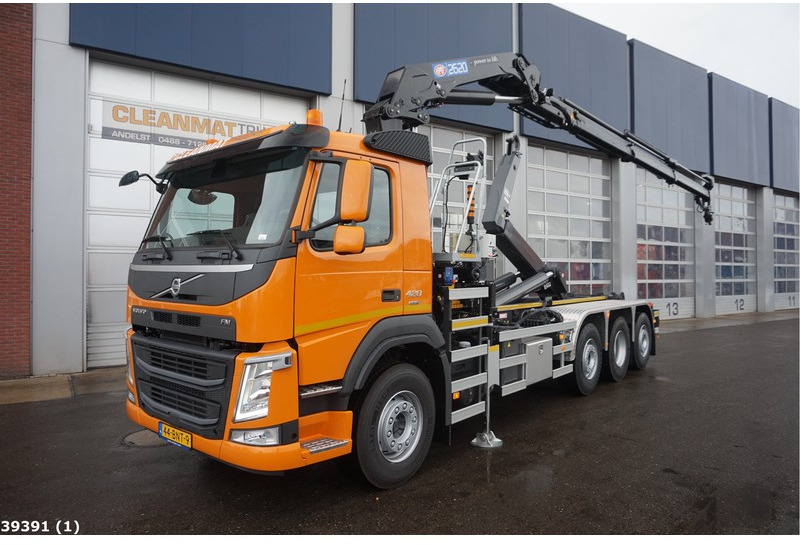 Volvo FM 420 8x2 HMF 26 ton/meter laadkraan - Hook lift truck, Crane truck: picture 1