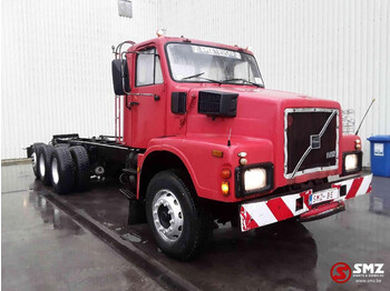 Cab chassis truck VOLVO