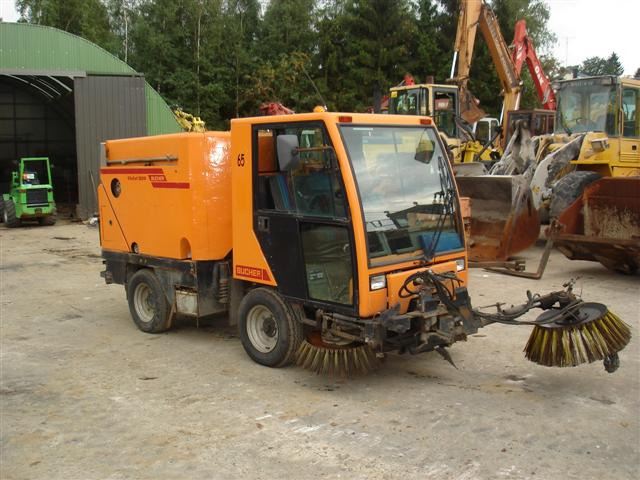Bucher CITY CAT 2000  - Industrial sweeper: picture 2