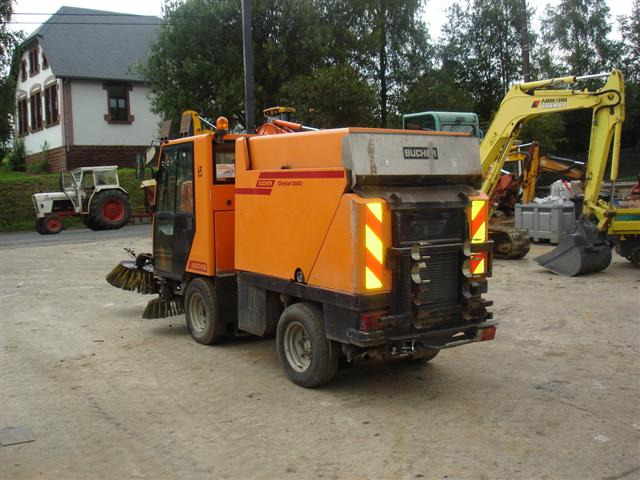 Bucher CITY CAT 2000  - Industrial sweeper: picture 4
