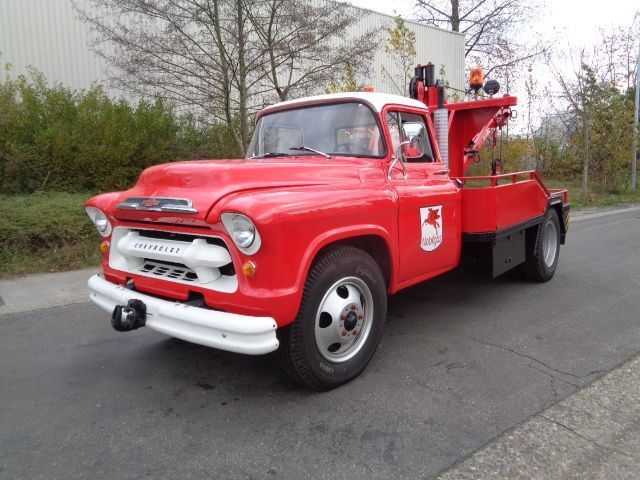 Chevrolet 4 TONNER - Tow truck: picture 1