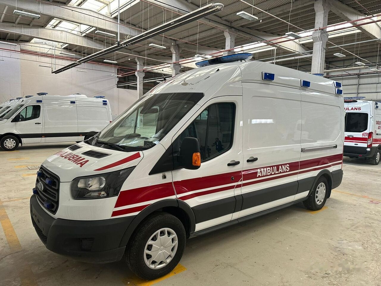 Ford Transit 410L - Ambulance: picture 1