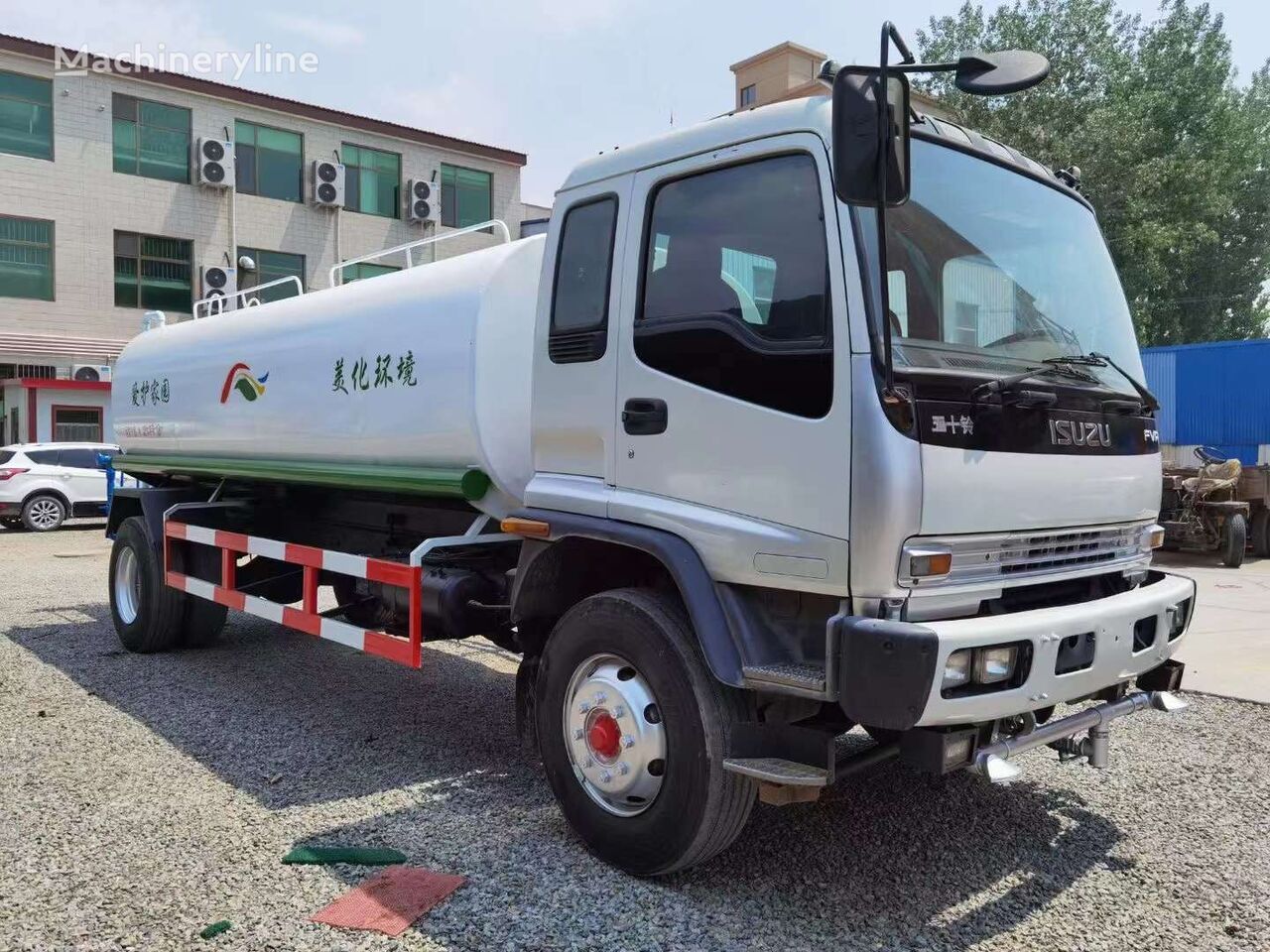ISUZU 4x2 drive water tank truck 18 CBM - Utility/ Special vehicle, Tank truck: picture 1