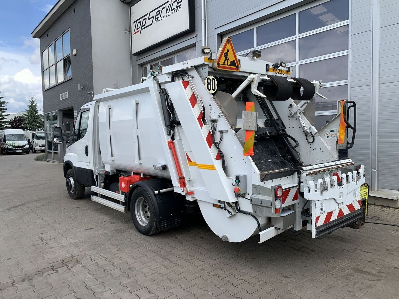IVECO Daily CNG - Garbage truck: picture 4