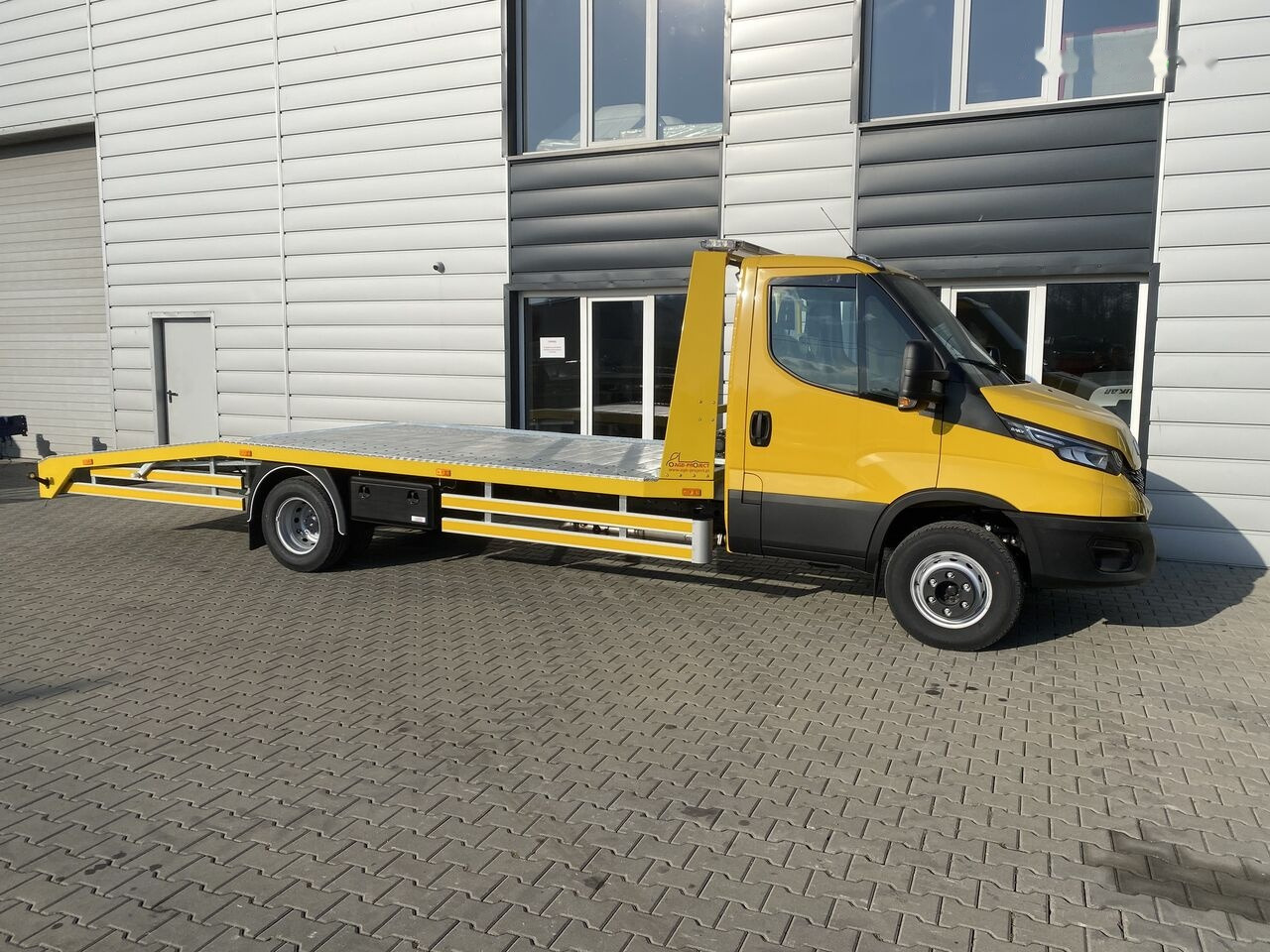IVECO IVECO DAILY 70C18 laweta Hi-Matic - Tow truck: picture 1