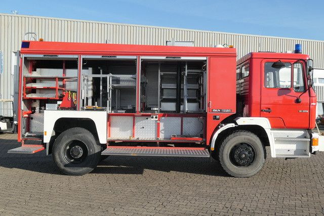 MAN 19.372 4x4, Feuerwehr, Rosenbauer, Allrad, 370PS  - Fire truck: picture 4