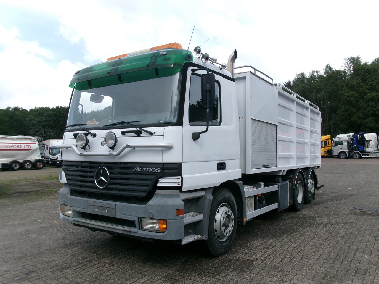Mercedes Actros 2535 6x2 vacuum tank Saugbagger - Vacuum truck: picture 1