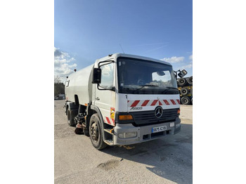 Mercedes Atego - Road sweeper: picture 1