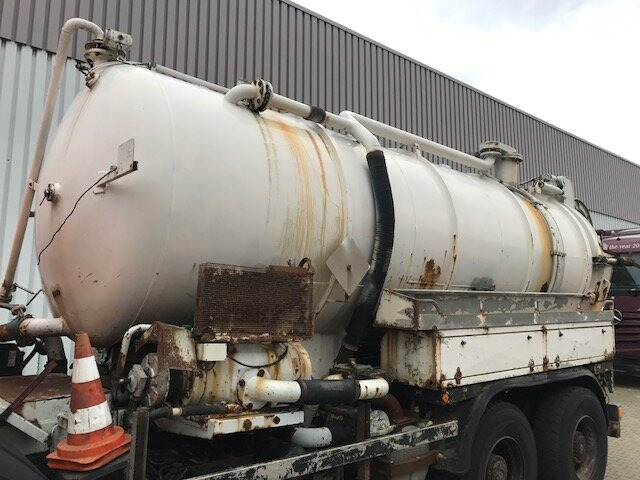 Mercedes-Benz 2629 K 6x4 2629 K 6x4 Kanalreiniger, 14.500l - Vacuum truck: picture 2