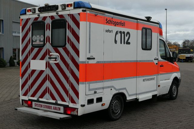 Mercedes-Benz 316 CDI Sprinter 4x2, Navi, Klima, Liege  - Ambulance: picture 4