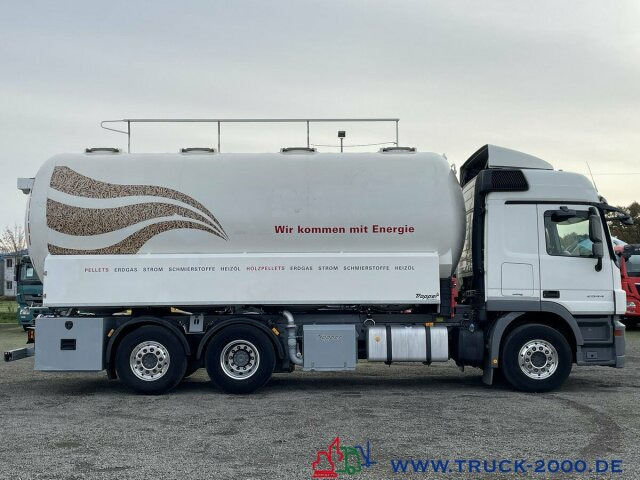Vacuum truck Mercedes-Benz Actros 2544 Silo Holz Pellets 28m³ inkl. Waage: picture 10