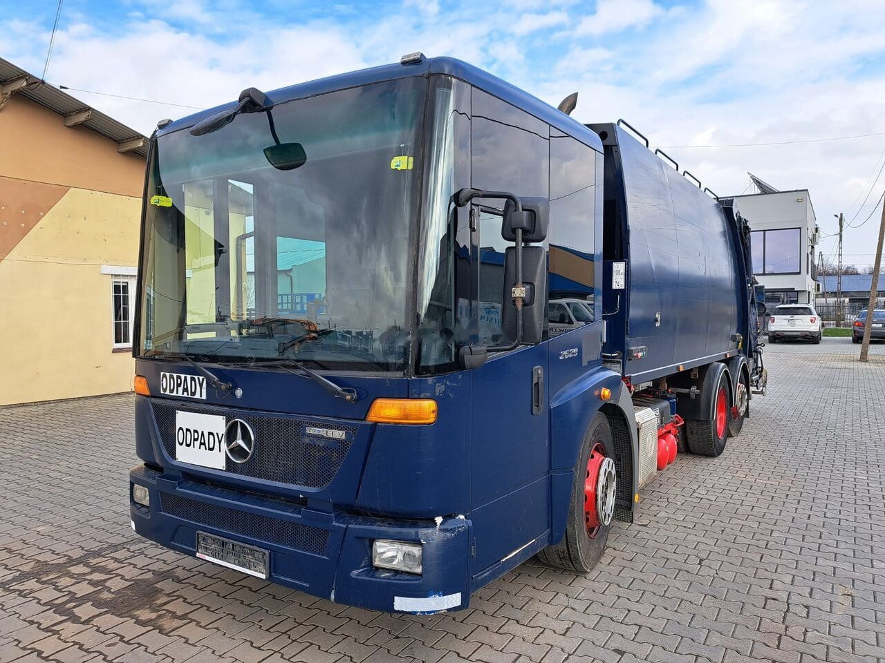 Mercedes-Benz Econic - Garbage truck: picture 2