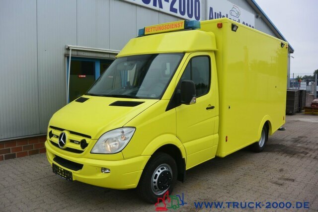 Mercedes-Benz Sprinter 516 CDI Intensiv- Rettung- Krankenwagen - Ambulance: picture 1