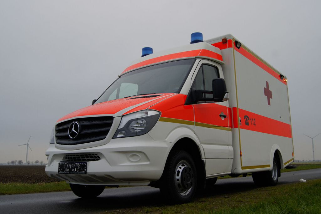 Mercedes-Benz Sprinter 516  // inkl. 1 Jahr Garantie  - Ambulance: picture 3
