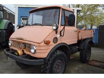 Utility/ Special vehicle, Dropside/ Flatbed truck Mercedes-Benz Unimog U421: picture 1