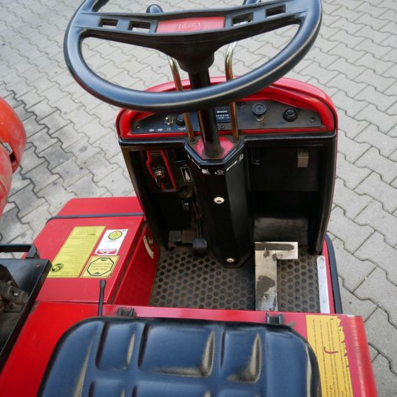 RCM 703H (LPG) - Industrial sweeper: picture 5