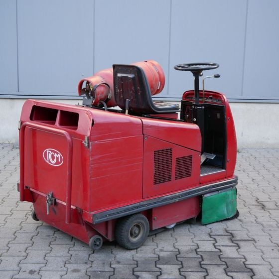 RCM 703H (LPG) - Industrial sweeper: picture 3