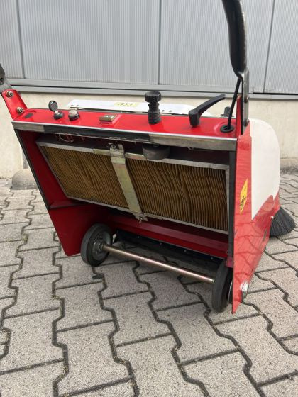 RCM Brava 500 - Industrial sweeper: picture 2