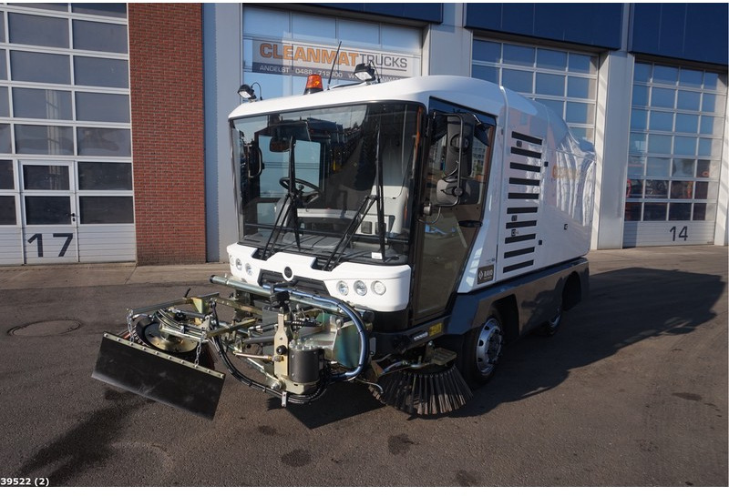 Ravo 540 CD with 3-rd brush - Road sweeper: picture 5