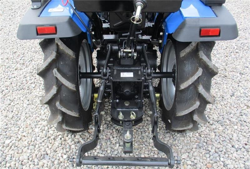Solis 26 Gearmaskine med servostyrring og fuldhydraulisk  - Municipal tractor: picture 4
