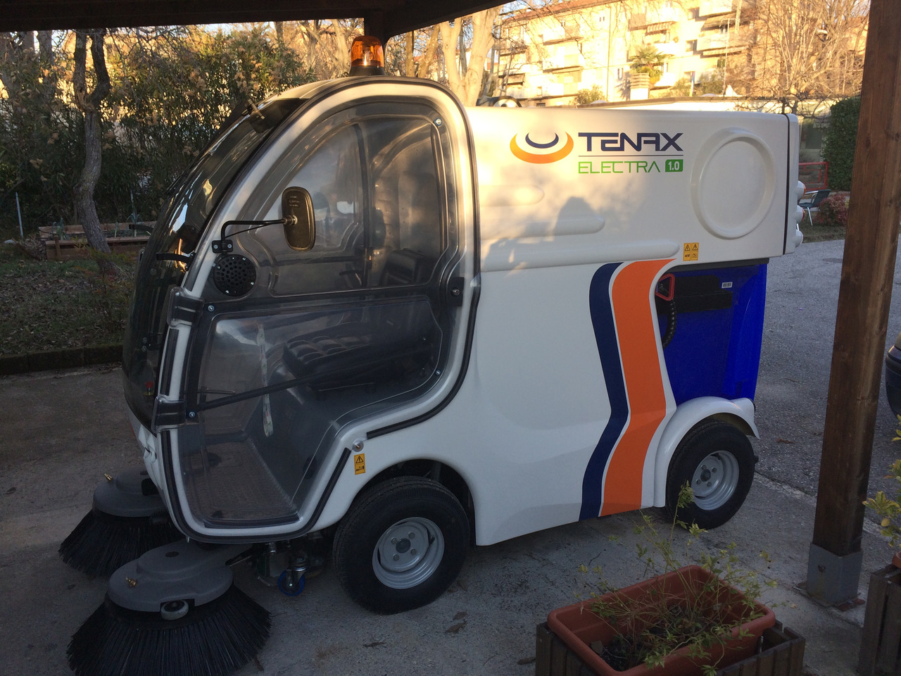 TENAX 1.0 ELECTRA - Road sweeper: picture 1