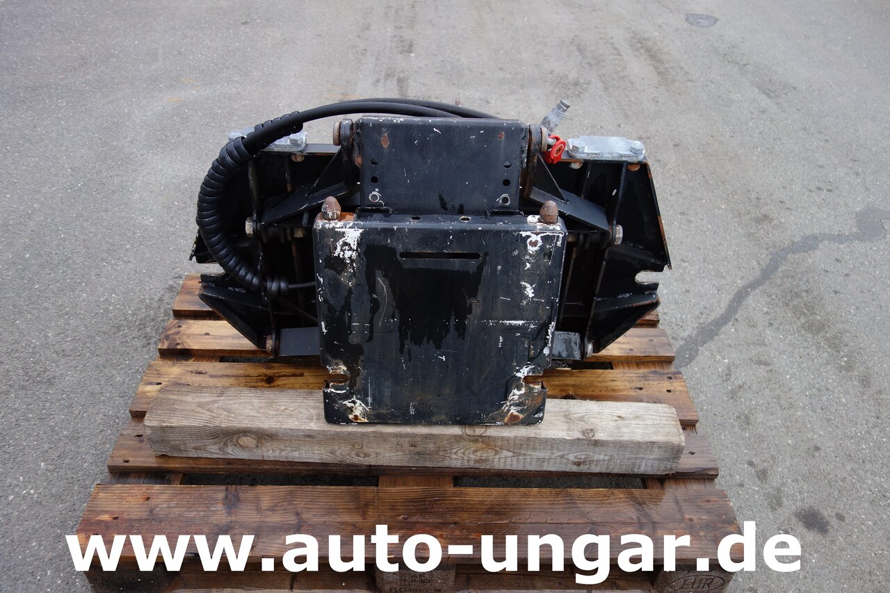 Municipal tractor Unimog Multicar Frontanbau Adapterplatte Frontkraftheber Unimog-Multicar: picture 2