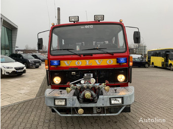 Fire truck Volvo F613 Turbo / 2000l/min pump / 1000l foam / GOOD CONDITION: picture 3