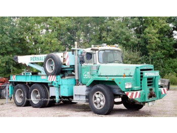 MACK DM807 - Crane truck: picture 2