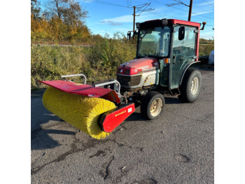 Yanmar EF235 - Municipal tractor: picture 1