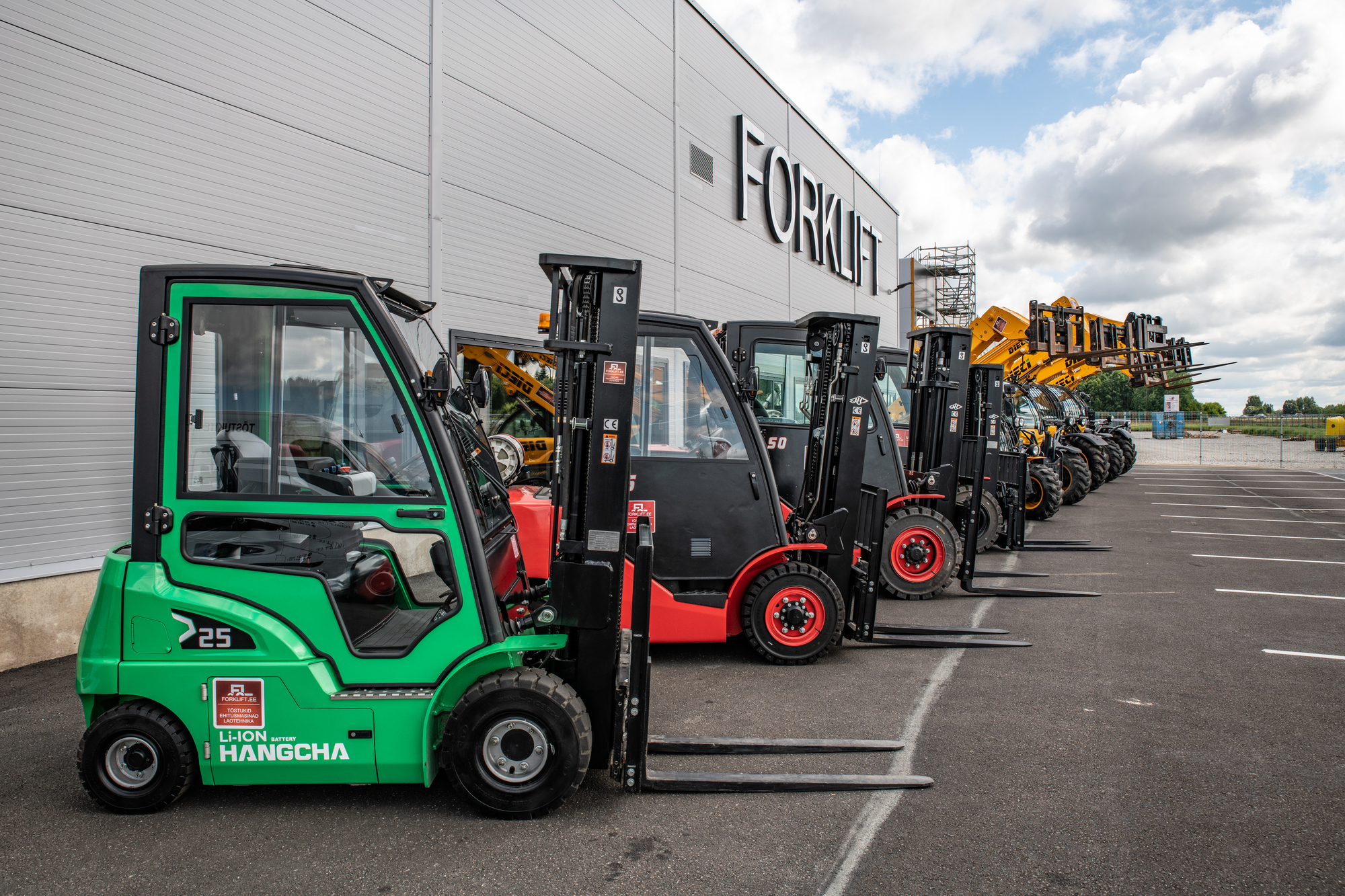 FORKLIFT OU - Material handling equipment MANITOU MSI 30 - diesel undefined: picture 2