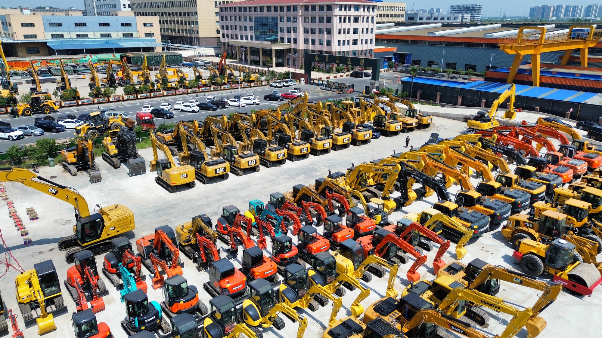 Toaks International Trading Company - Construction machinery CATERPILLAR - Year: 2009, Euro 3 undefined: picture 3