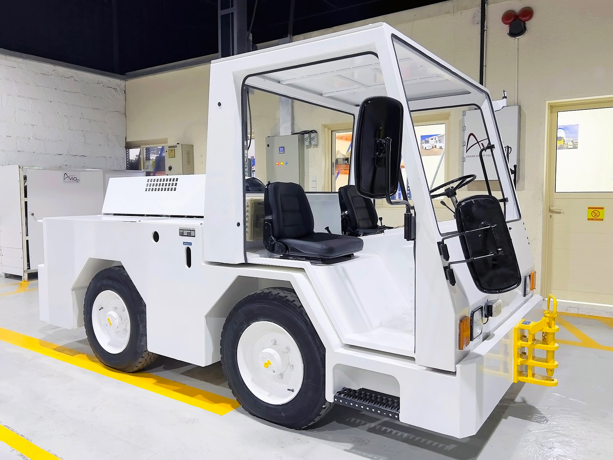 AVIACO GSE - vehicles for sale undefined: picture 6